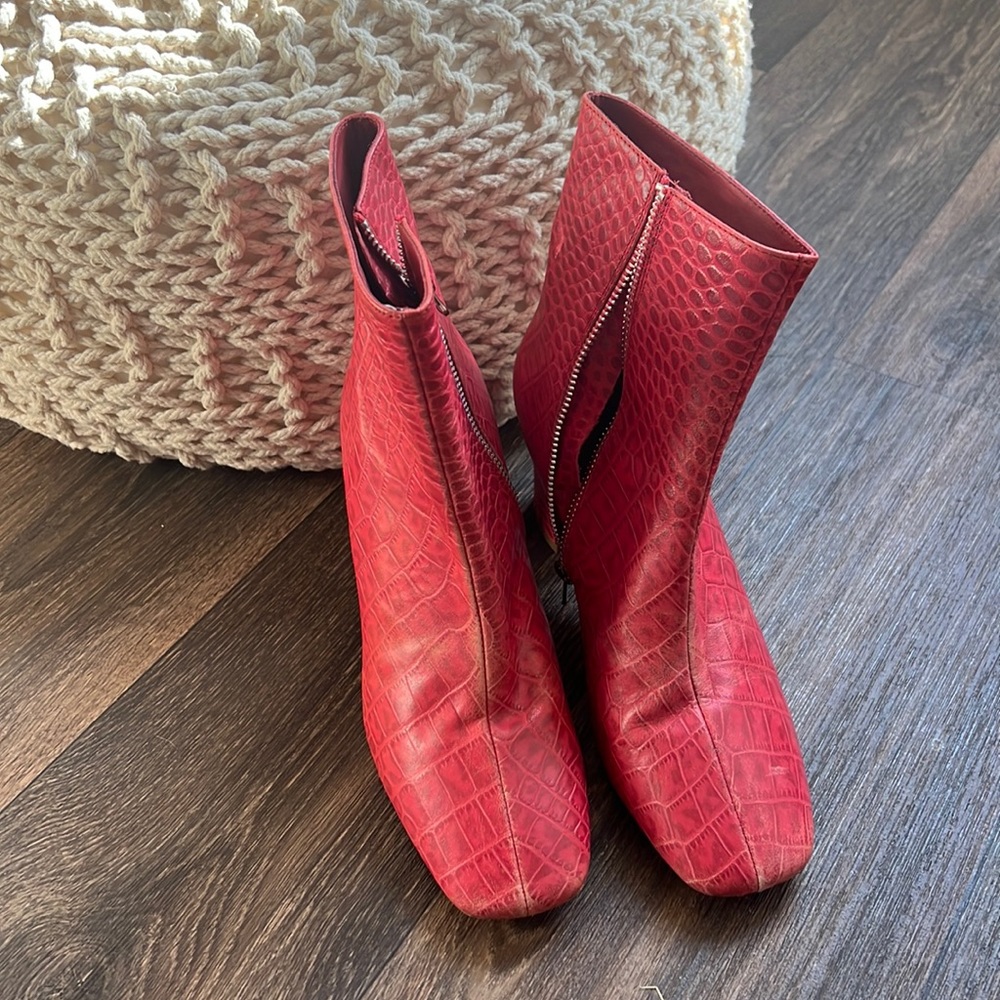 LMS THE SUSIE BOOT